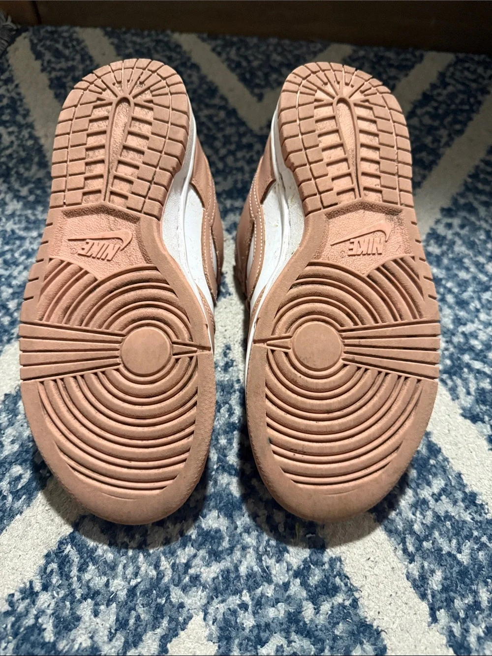 Nike Women's Low-Top Sneakers in Blush Pink and White