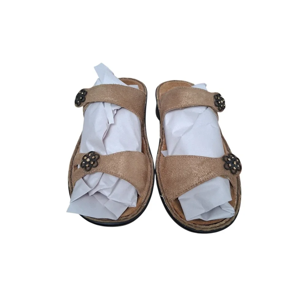 Naot Leather Bling Floral Womens size 8 Comfort Velcro Resortwear Beachy Sandals