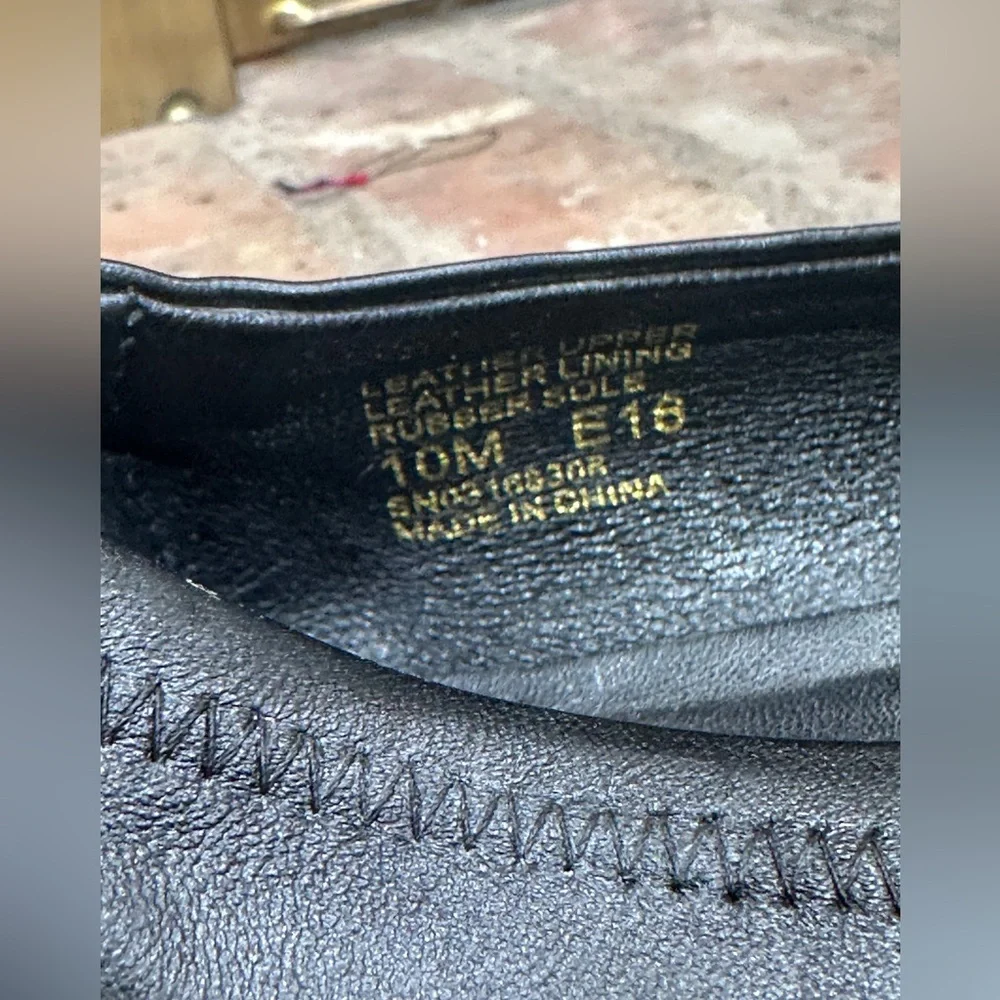 Tory Burch logo buyers all