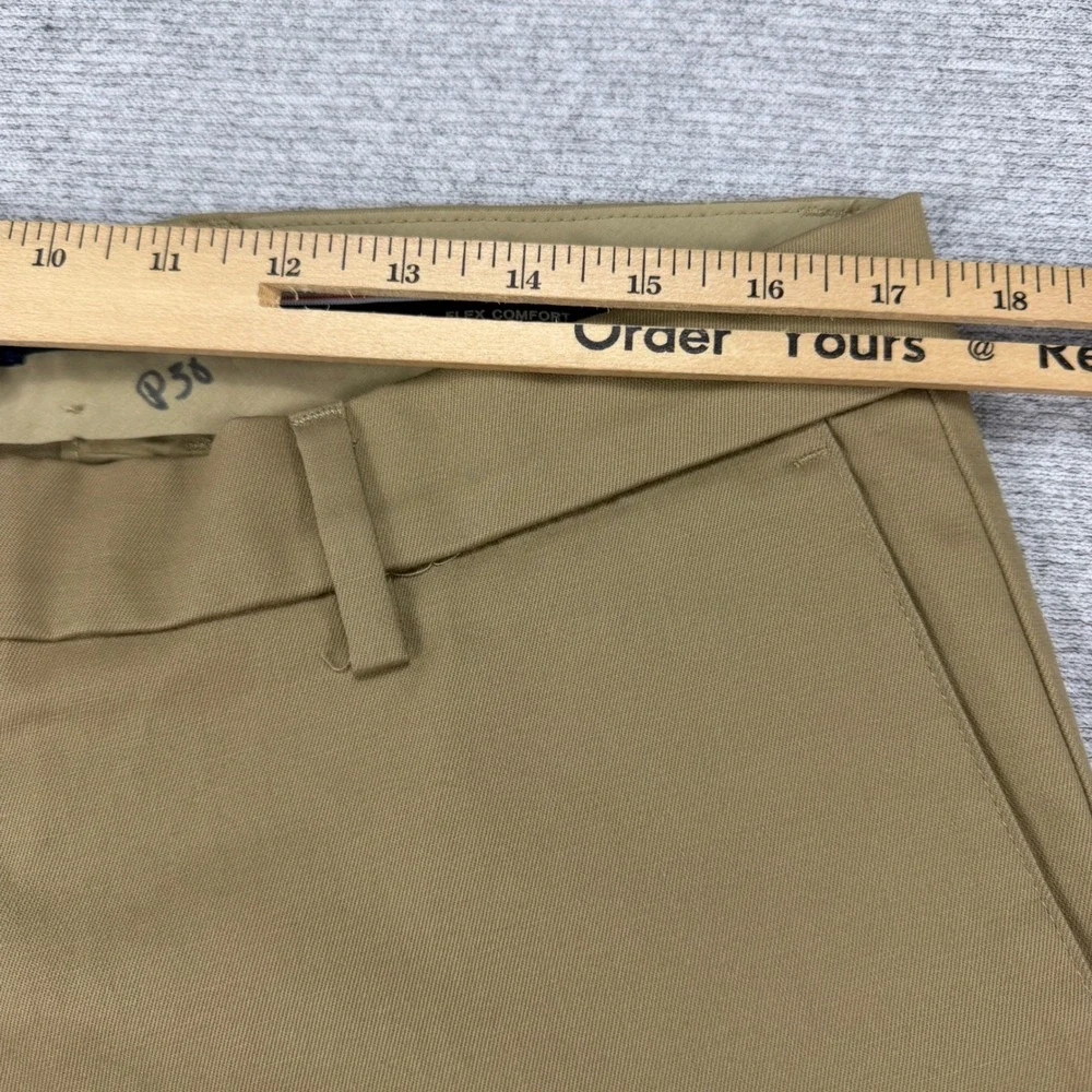 Dockers signature khaki