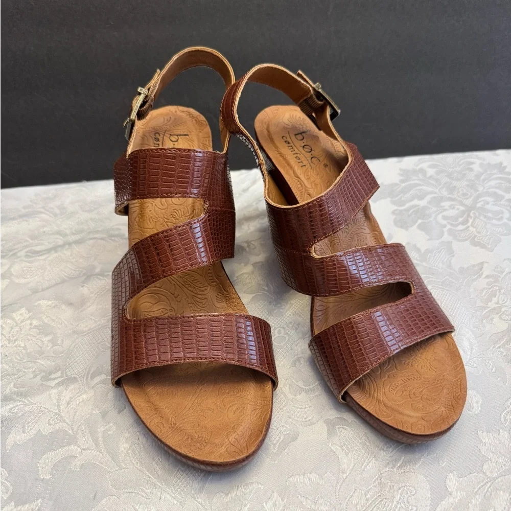 B.O.C. BOC Size 11M Nara Brown Embossed Wedge Sandal Comfort‎ Shoe
