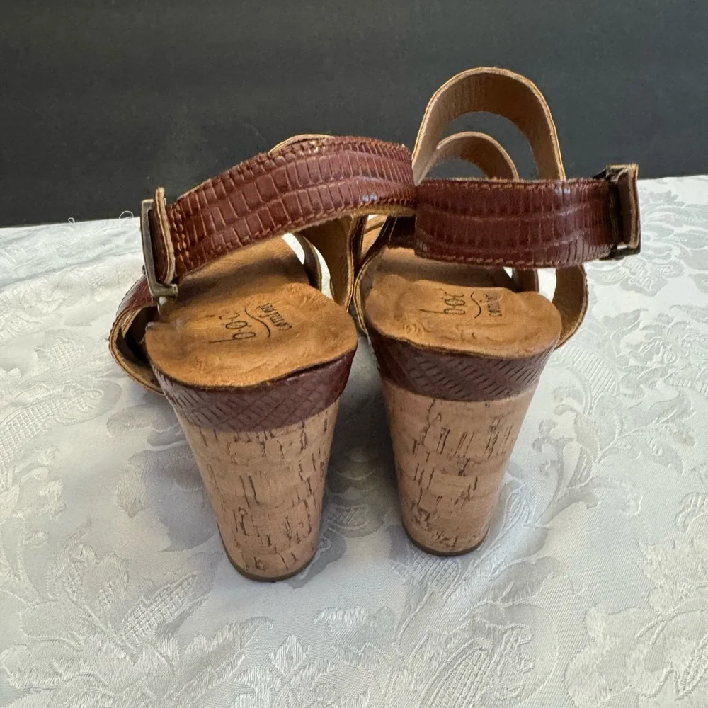 B.O.C. BOC Size 11M Nara Brown Embossed Wedge Sandal Comfort‎ Shoe