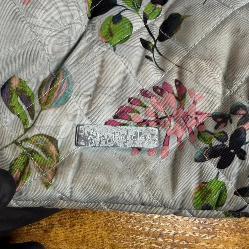 Vera‎ Bradley Quilted Floral Light Gray Cotton Backpack Womens Large