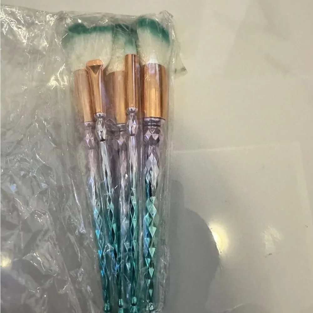 Make-up brushes #16