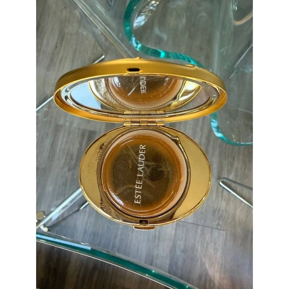 N/A lauder vanity finish