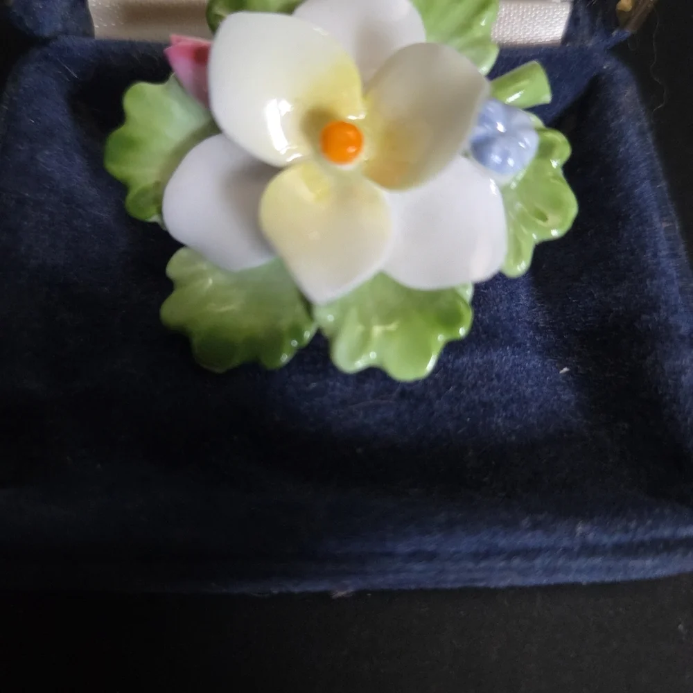 Vintage Charles Rose Staffordshire England Brooch‎ Pin Magnolia Floral Orig Box