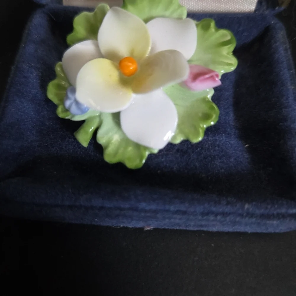Vintage Charles Rose Staffordshire England Brooch‎ Pin Magnolia Floral Orig Box