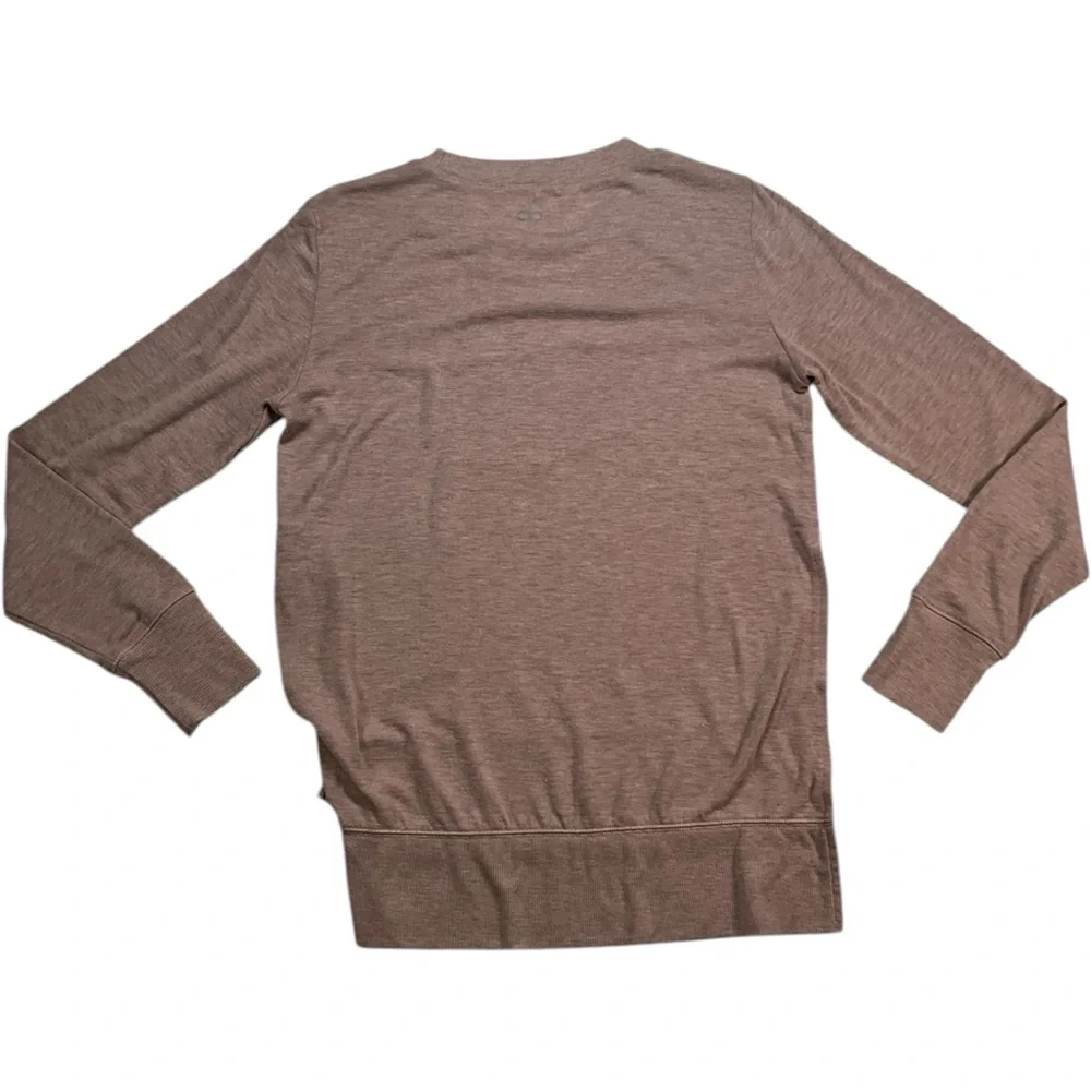 ALO Yoga product features