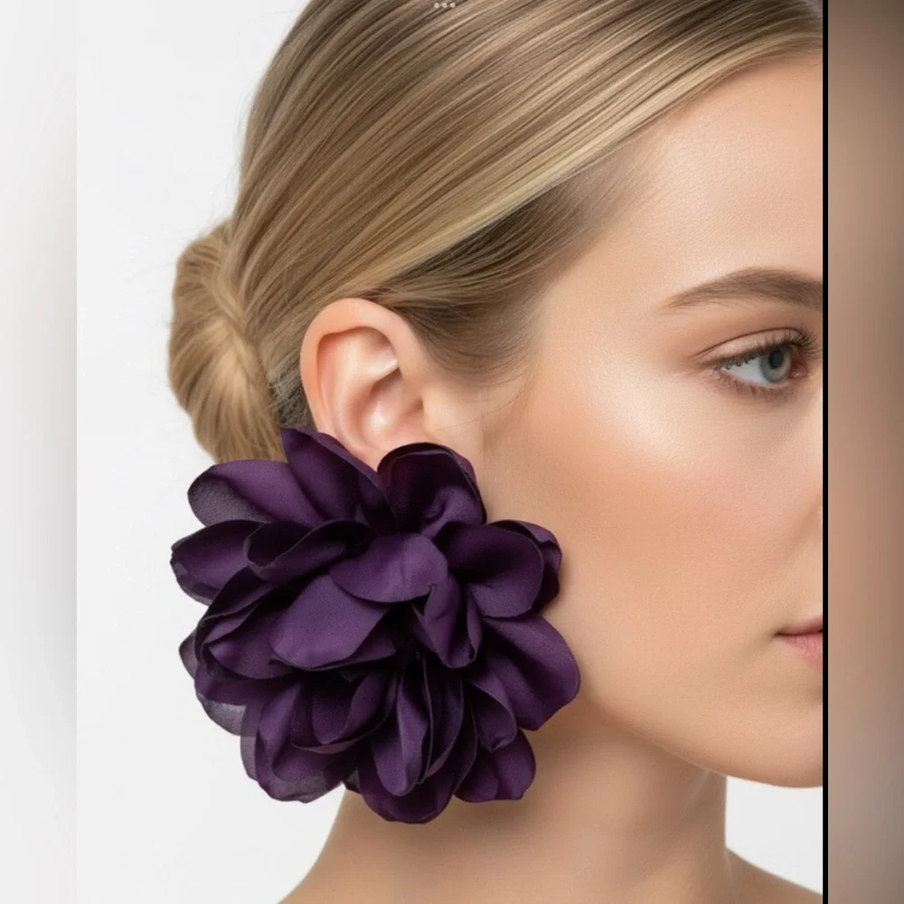 ✨NEW Elegant Purple Floral Statement Earrings