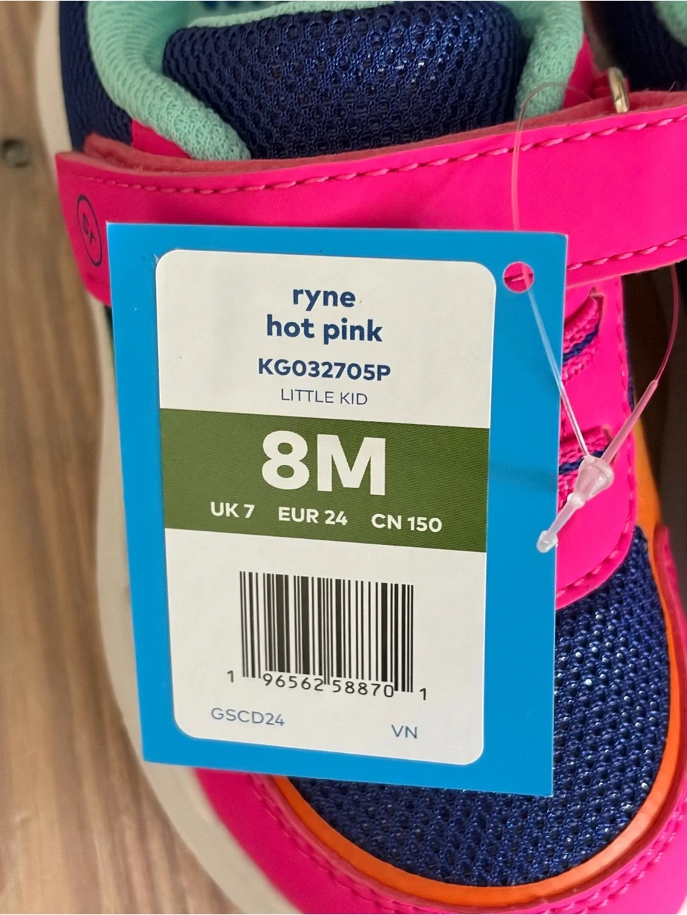 Stride Rite Ryne Vibrant Sneaker ☀️🆕