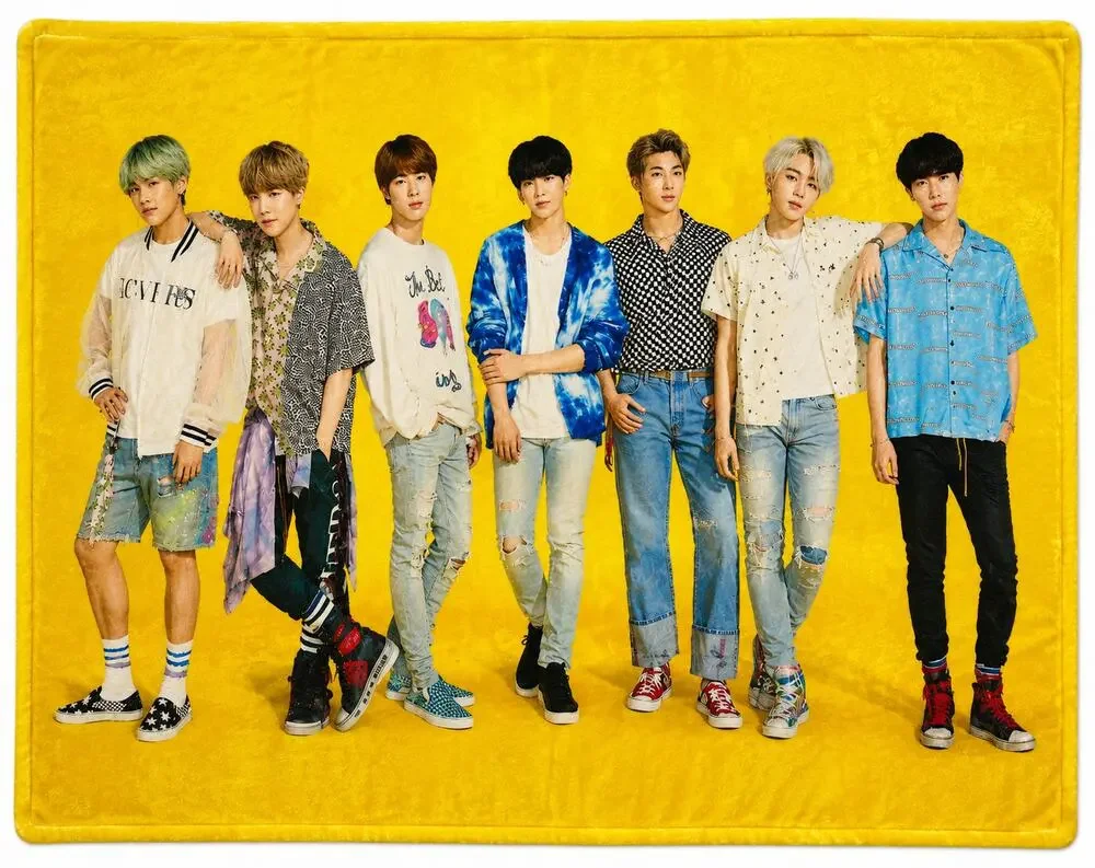 K-Pop Group BTS ARMY Plush Fleece Throw Blanket Yellow 44