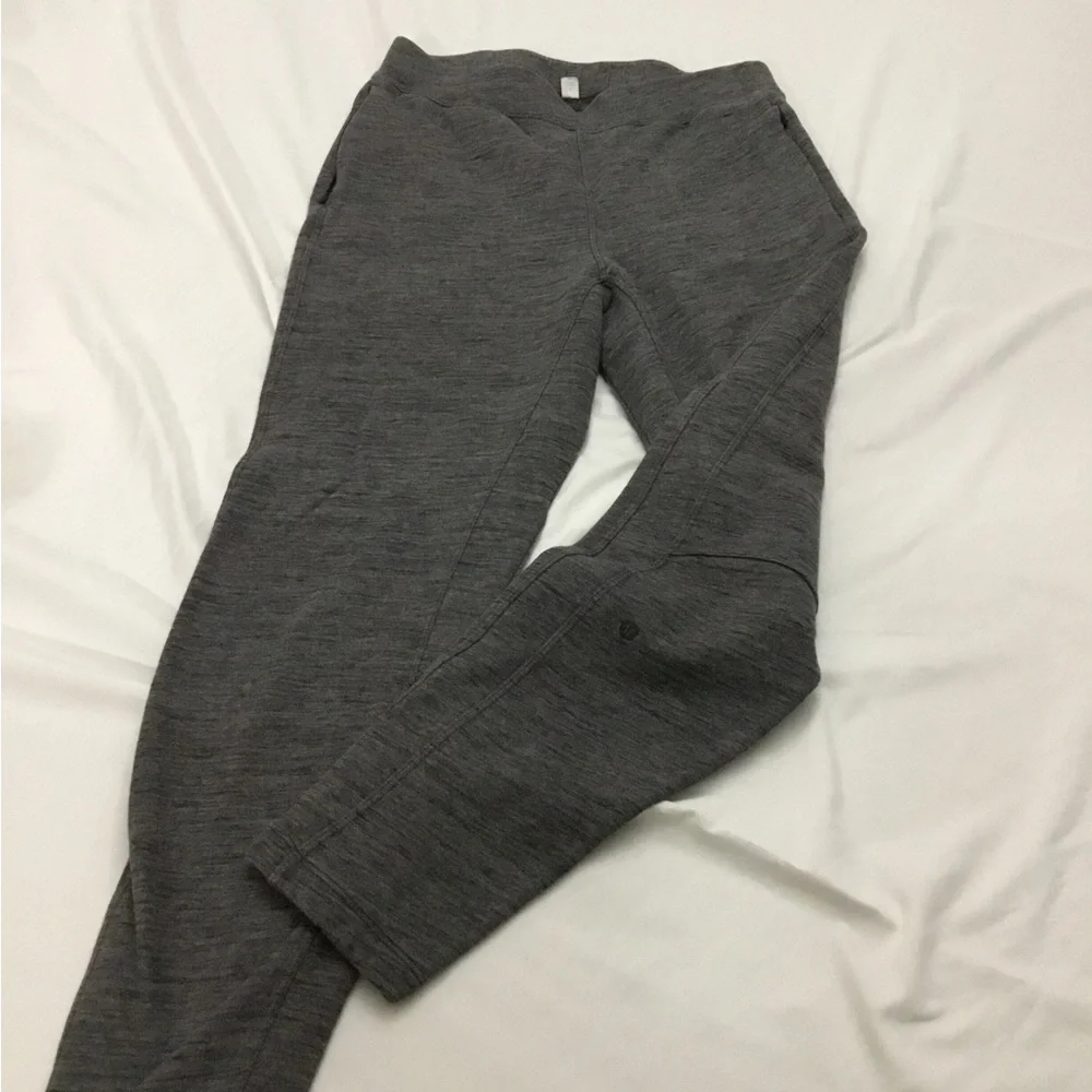 Lululemon jogger pants