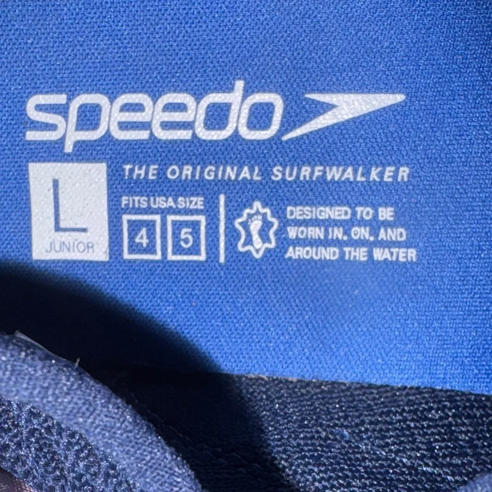 Speedo Kids Sneakers water shoes - Navy and Pink size 4/5