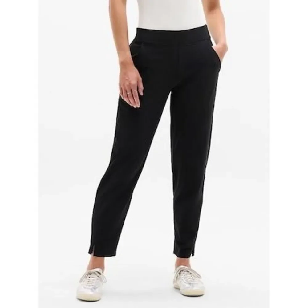 ATHLETA Brooklyn Mid Rise Ankle Pant size 8