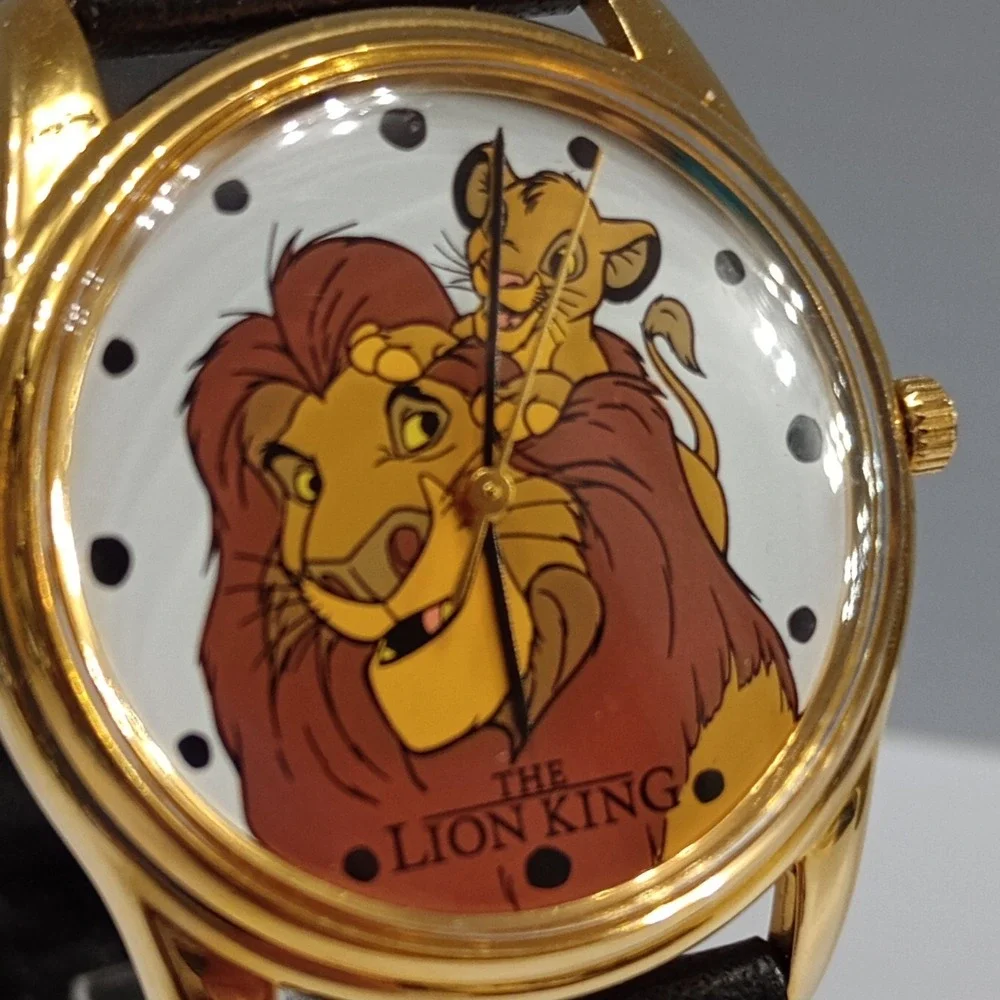 VTG Disney Timex The Lion King Watch Simba 90's Gold tone Black  New Battery‎