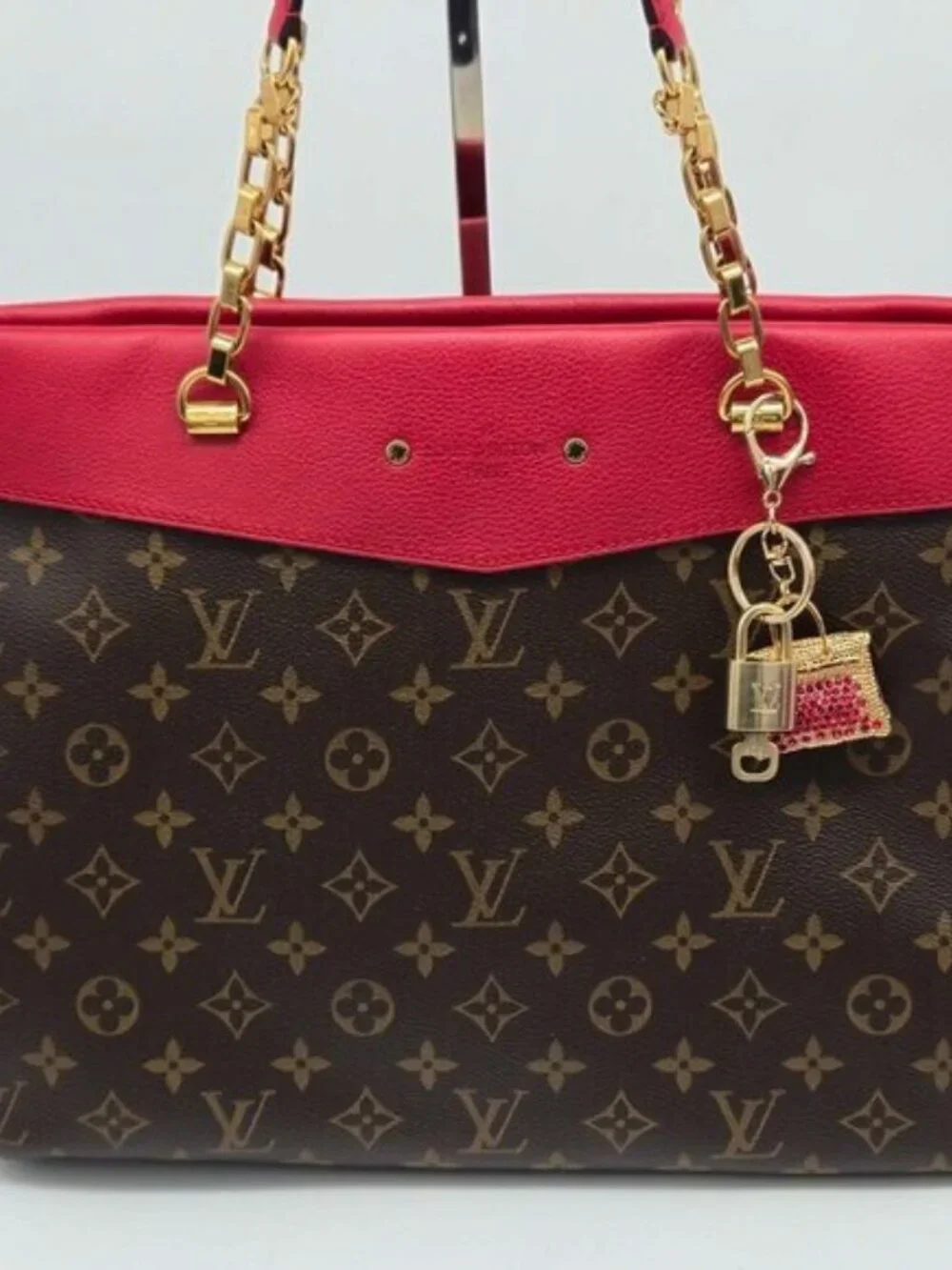 Louis Vuitton maintained disclosure confidence