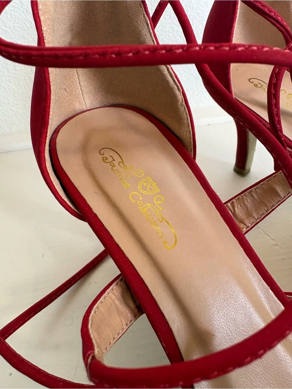 Journee Collection events fit night