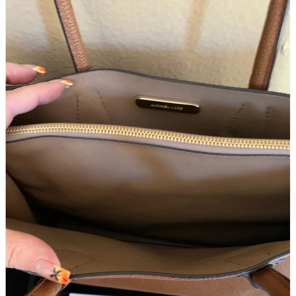 Michaels women handbag