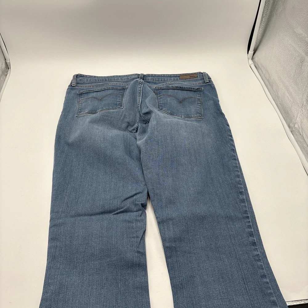 Levis product pair