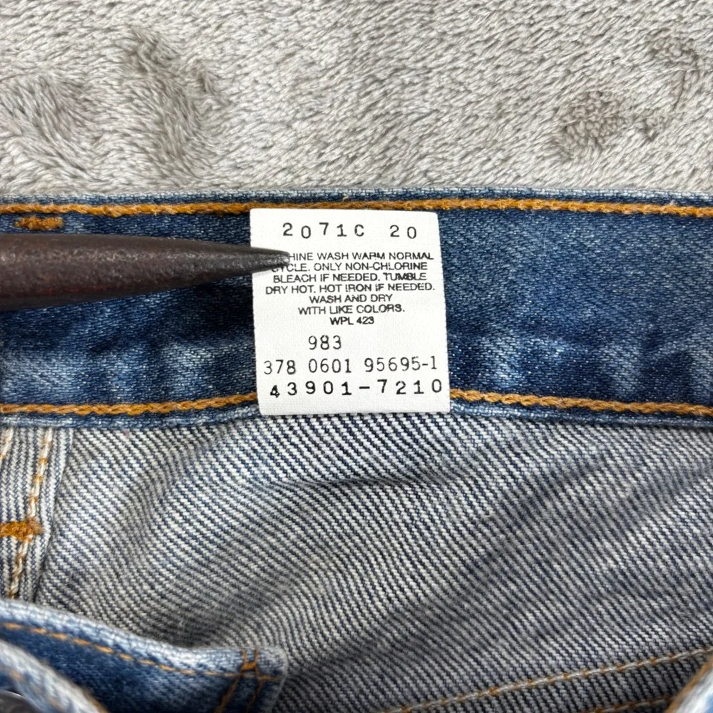 Levis levi relaxed