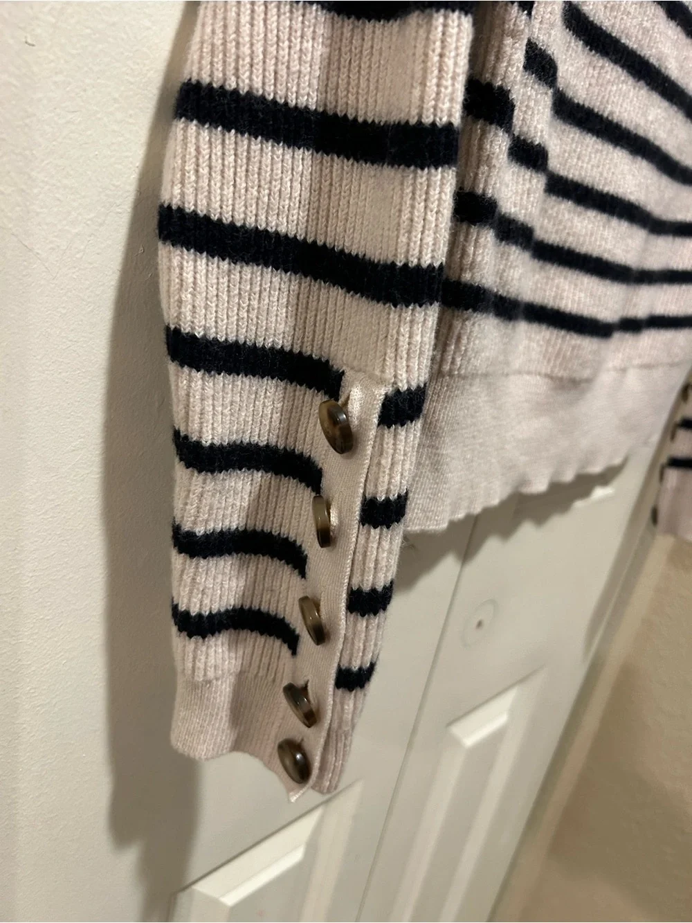 Sezane size itch