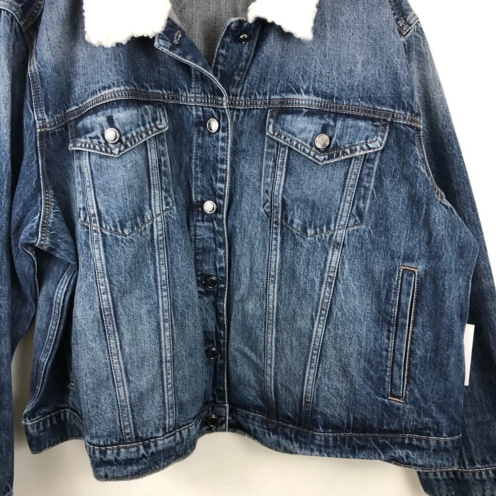 Good American plus faux collar