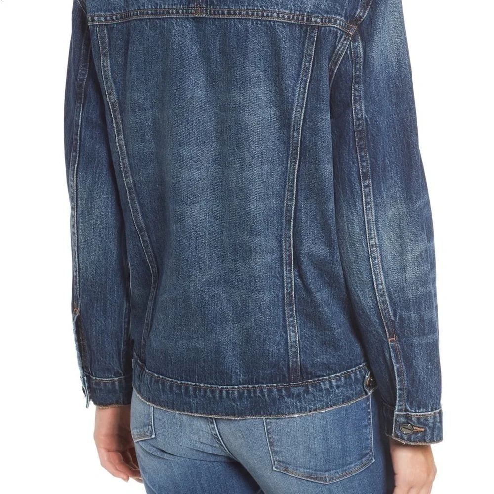 Good American attitude sleeves boyfriend