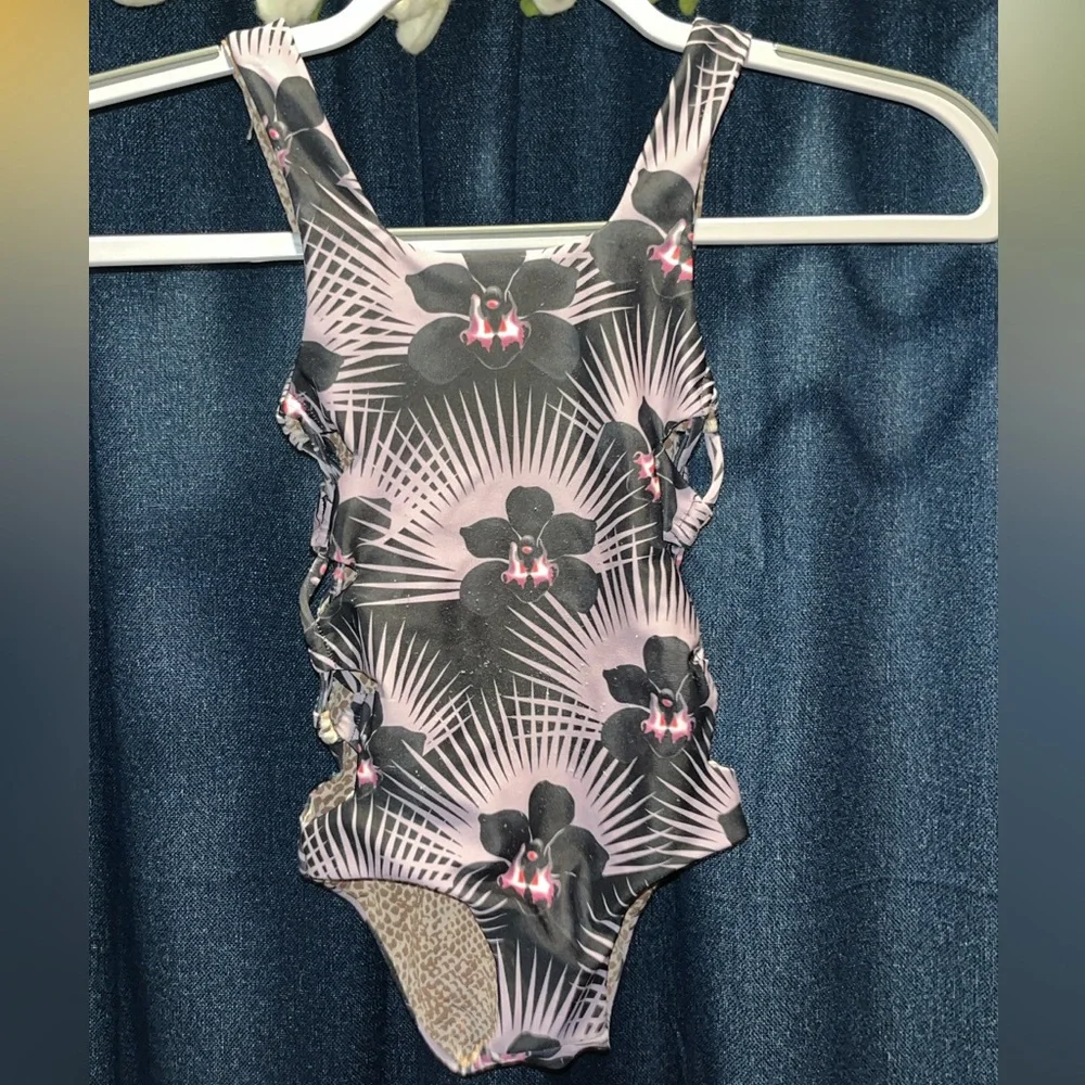 Acacia Honey (Kids) bathing suit