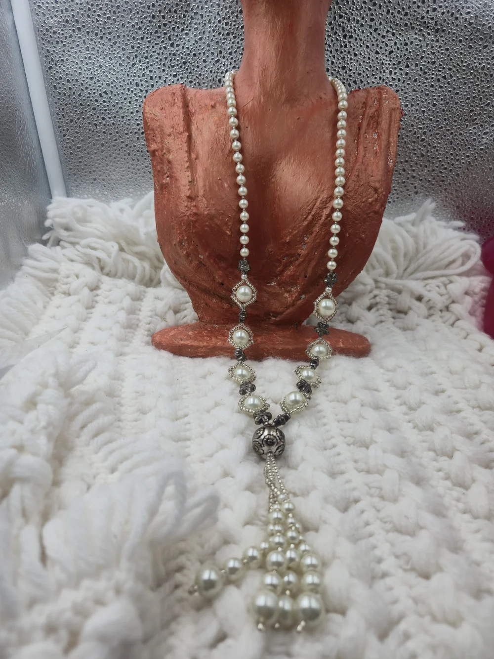 Elegant Pearl Drop Necklace - Silver-Tone Pearls