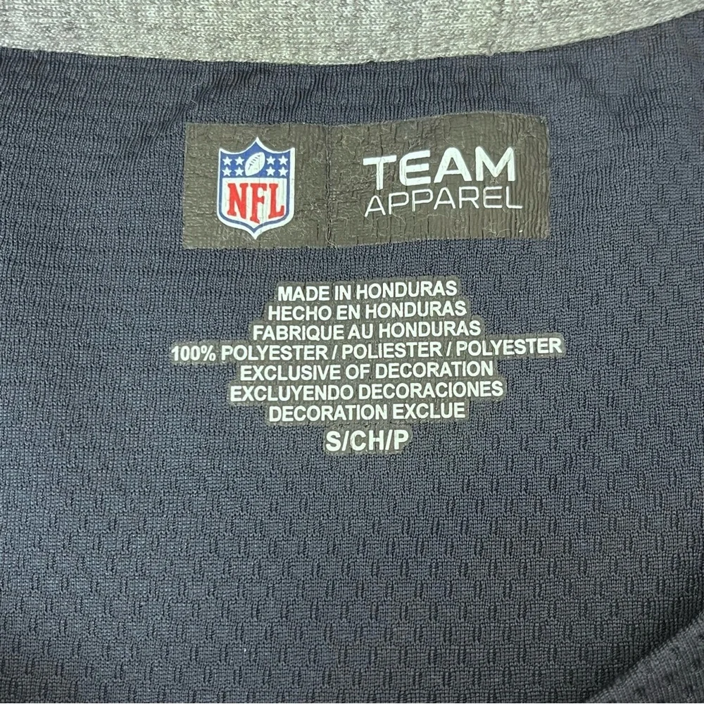 NFL team apparel