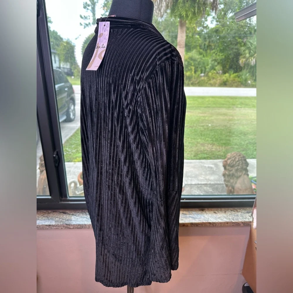 Isela Black Textured Stripes Velour Open Cardigan Size Medium NEW