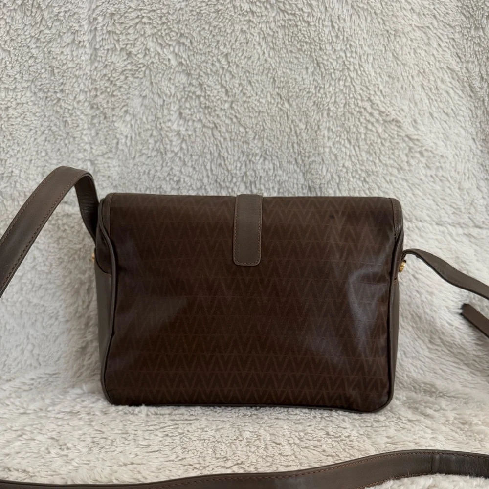 Mario Valentino this authentic