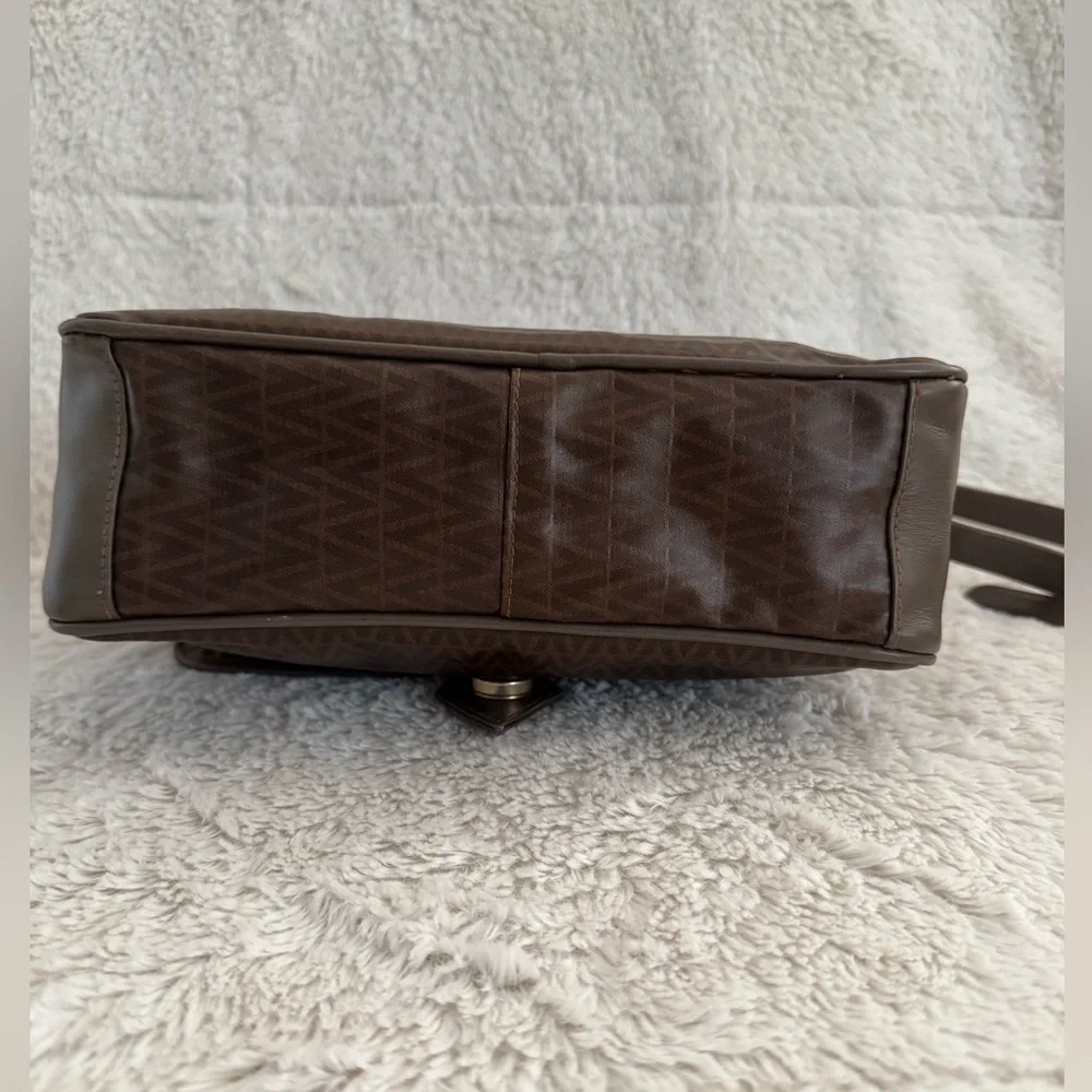 Mario Valentino this authentic