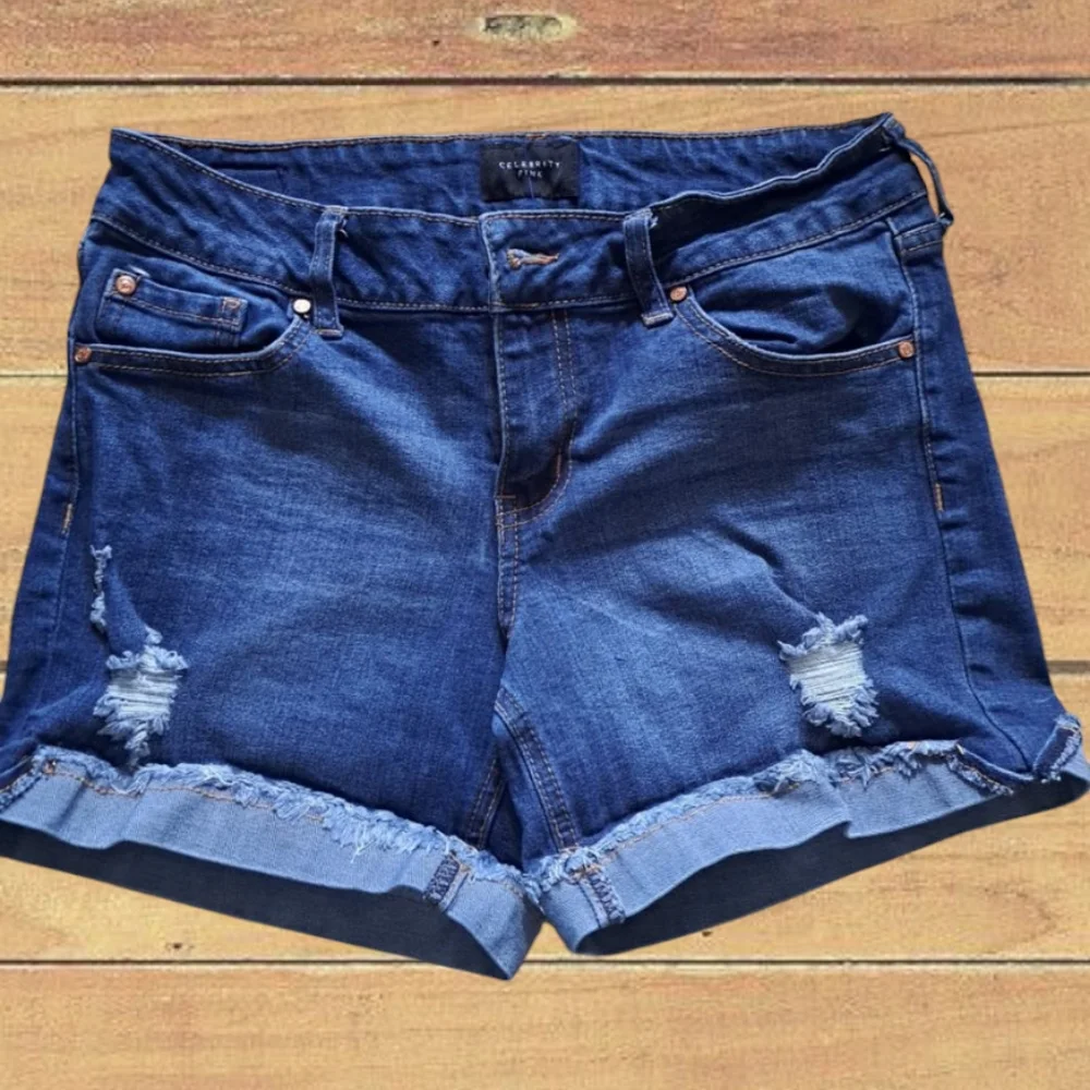 Celebrity Pink Runaway Blue Denim Distressed Shorts Cuffs Women's Size 5 / 27
