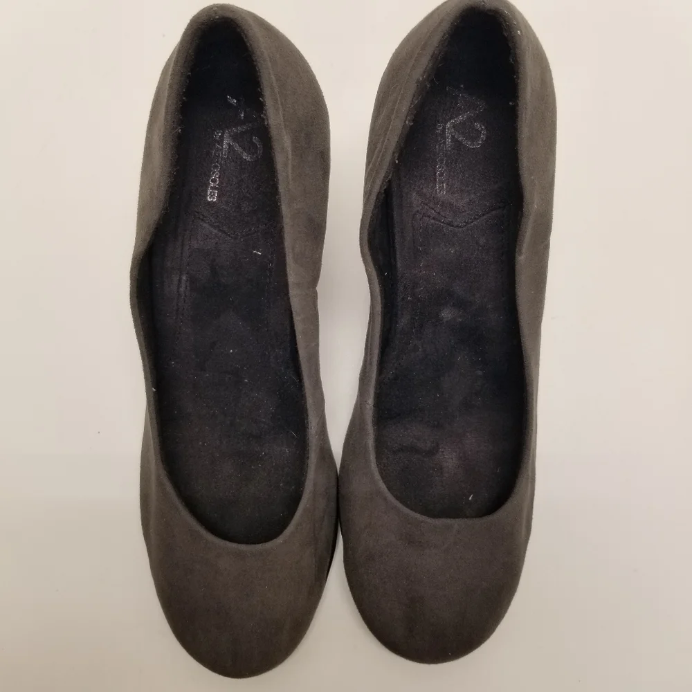 AEROSOLES a2 plumberry