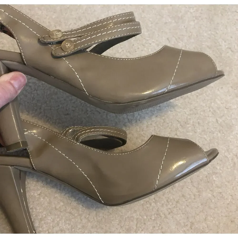 Madden Girl Nemmo Beige‎ Faux Leather Women Heels 9.5M Open Toe Sandals