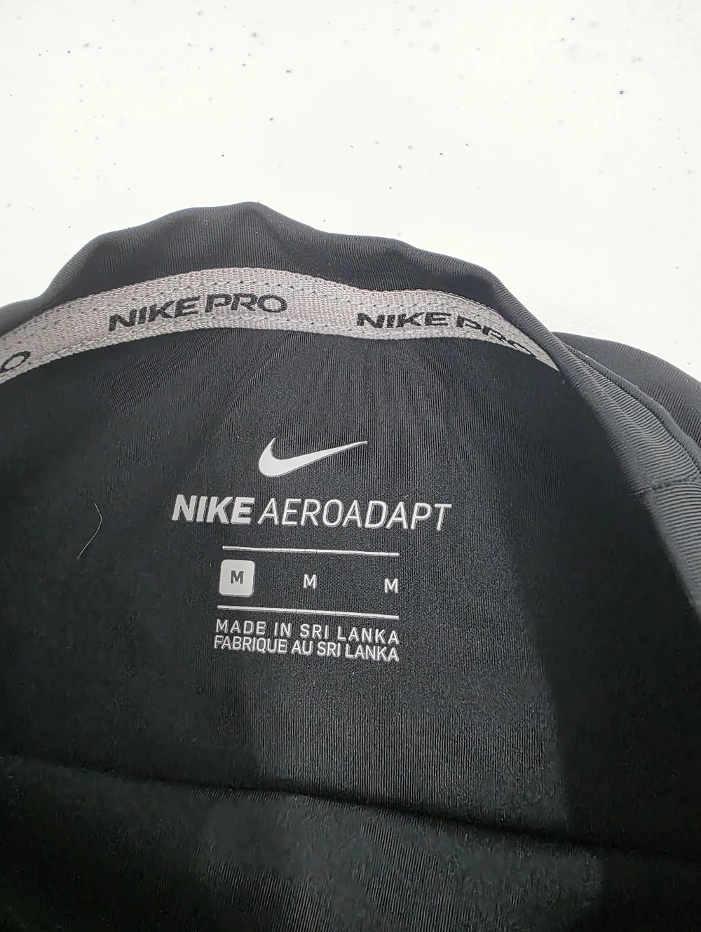 Nike pro aeroadapt