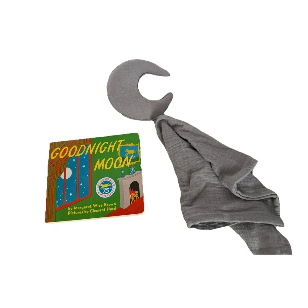 New Unisex Baby Gift, Gray Lovey Security Blanket & Good Night Moon Board‎ Book