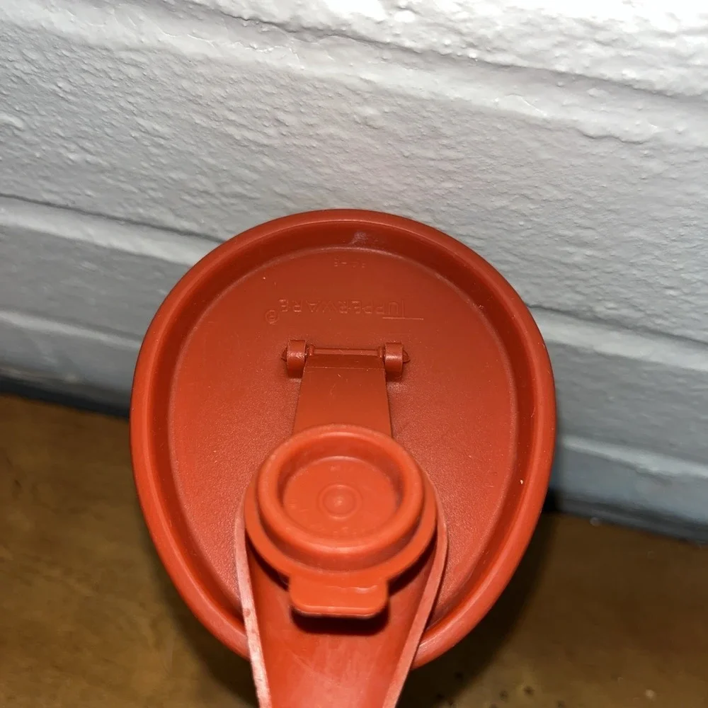 Tupperware good used