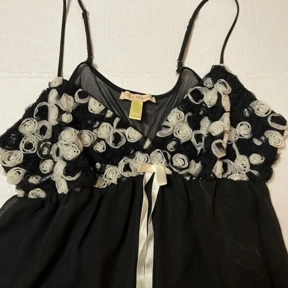 Flora Nikrooz elegant chemise