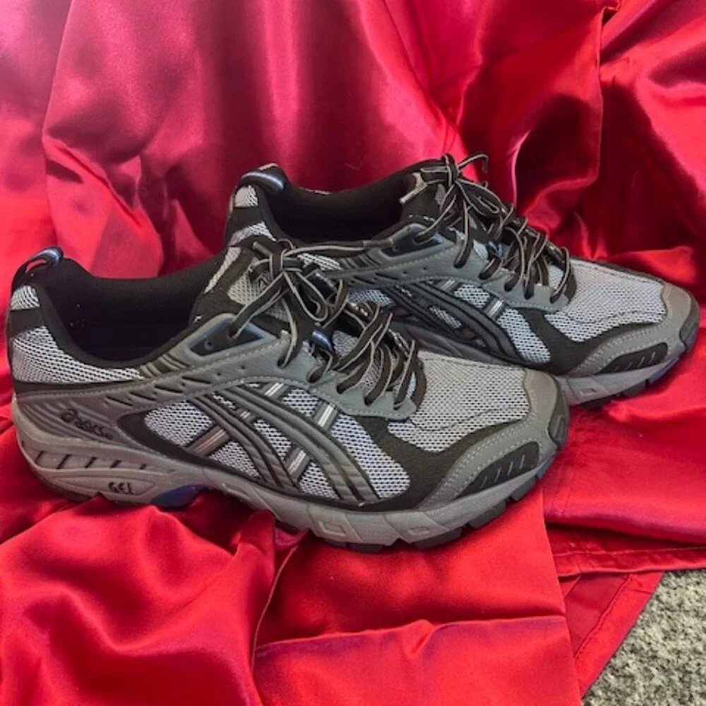 Asics Gel TN6B0 Men's Water‎ Resistant Spiked Traction low sneakers Size 8.5