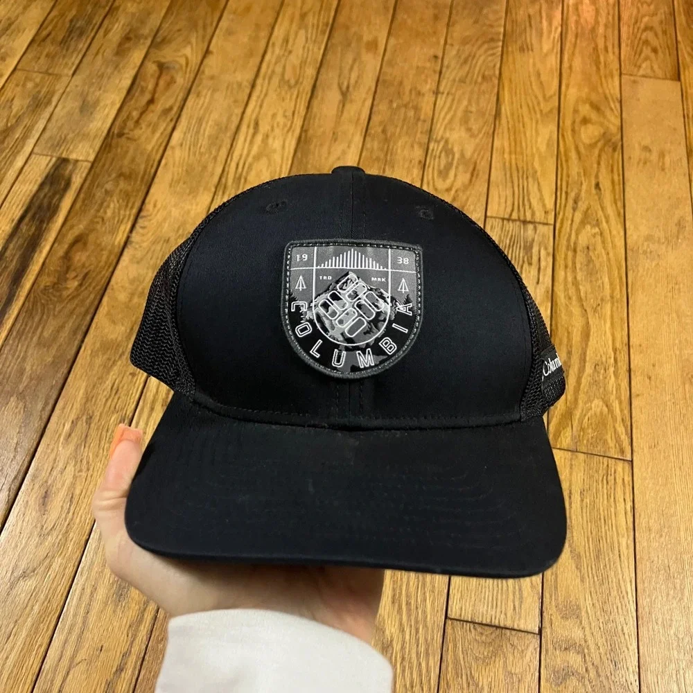 Columbia Mens Mesh Snapback Trucker Hat Black Mountain Patch Logo Cap‎