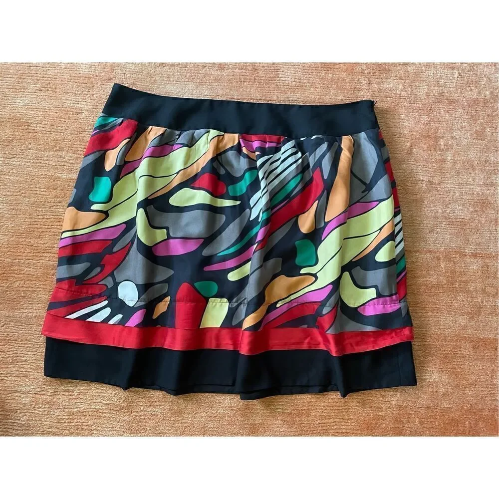 DESIGNER Nygard Womens 100 % Silk Skirt Big 24 Size