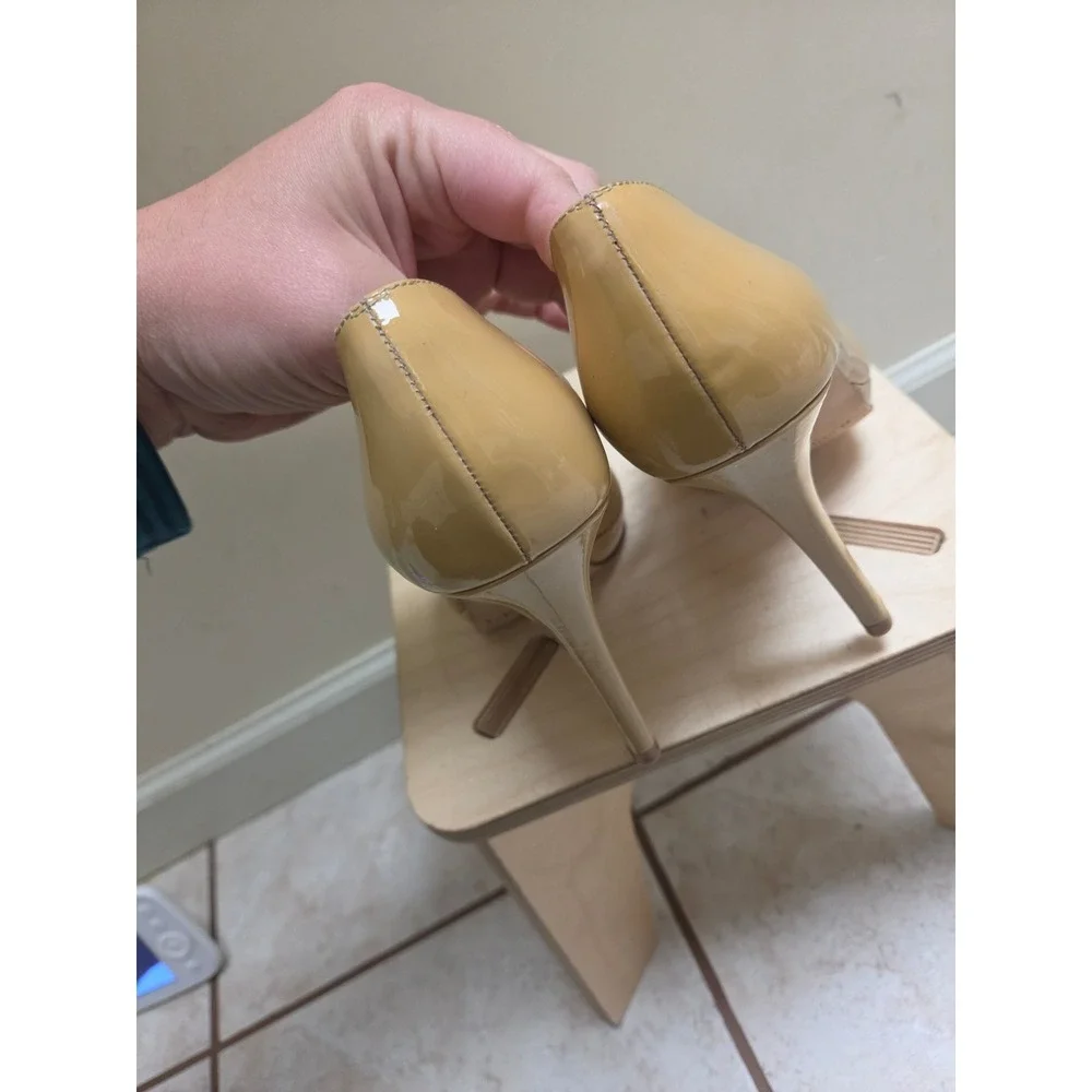 L.K. Bennett London Nude Patent Leather Platform Pumps Heels Made in‎ Spain 38.5