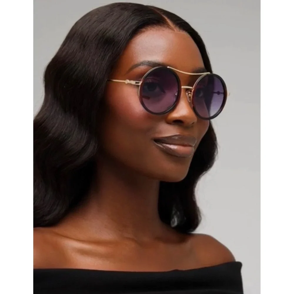 N/A black chic