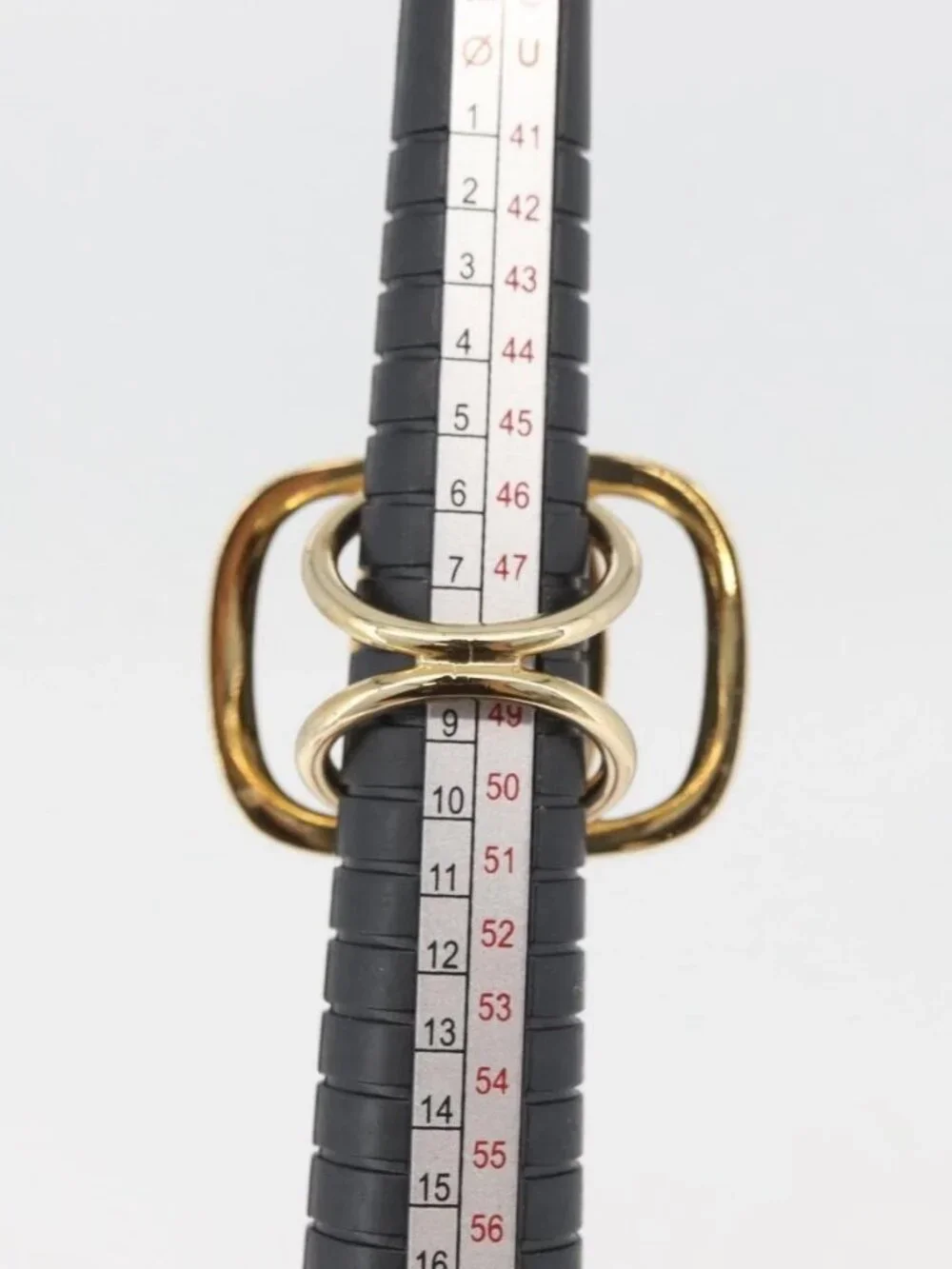 Salvatore Ferragamo brand	salvatore ferragamo