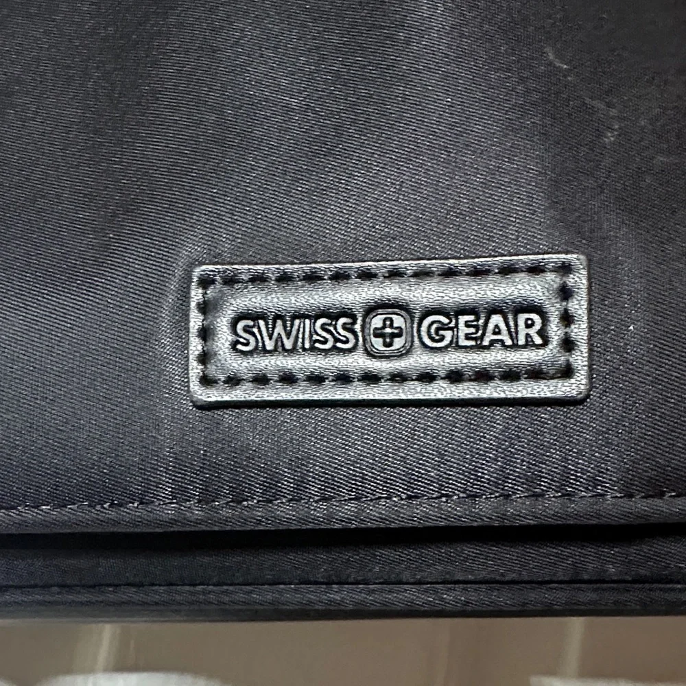 Swiss Gear elevate your