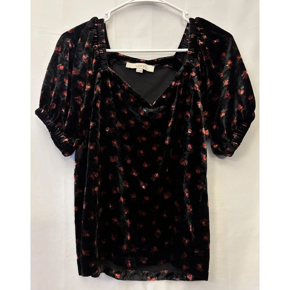 Loft Velvet Top Womens S Floral Whimsigoth‎ Dark Cottagecore Puff Sleeve Goth