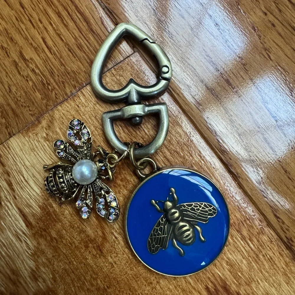 Royal Blue Bee Bag Charm /‎ Keychain