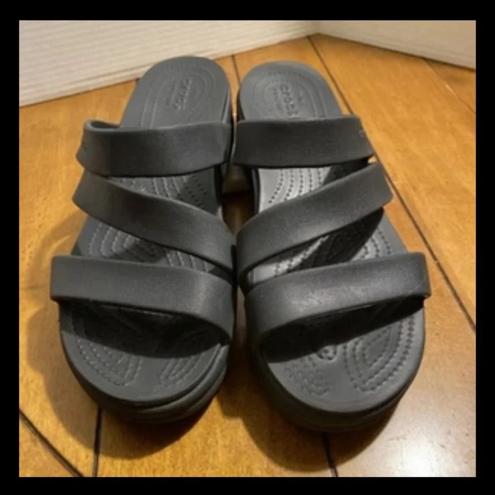 CROCS step into
